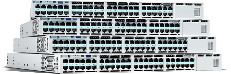 Side-by-side comparison of Cisco Catalyst 9400 and 9300 Series switches for network solutions